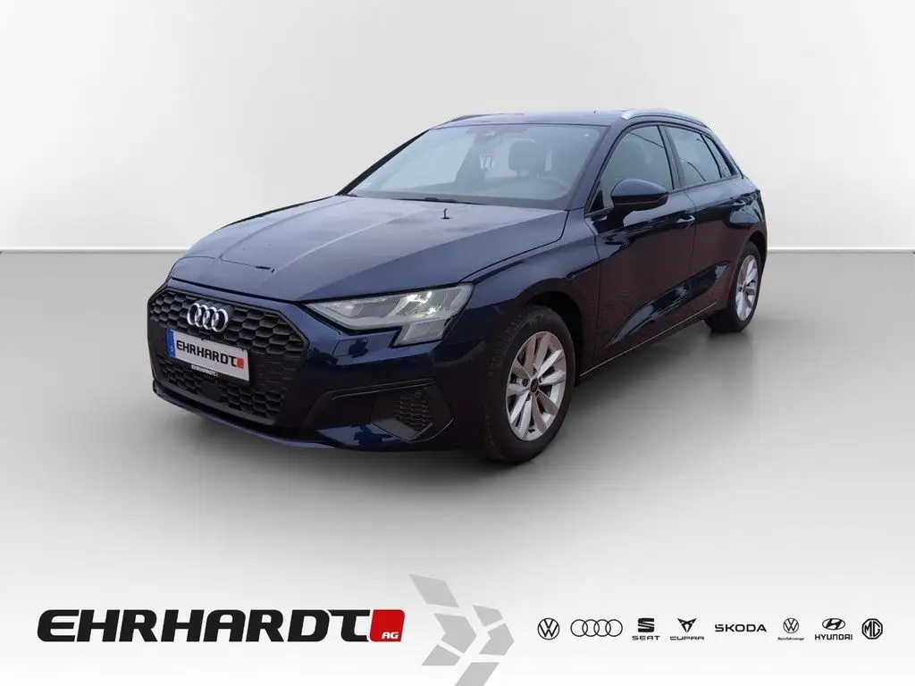 Photo 1 : Audi A3 2023 Essence