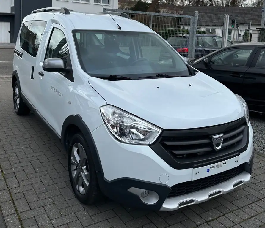 Photo 1 : Dacia Dokker 2015 Essence