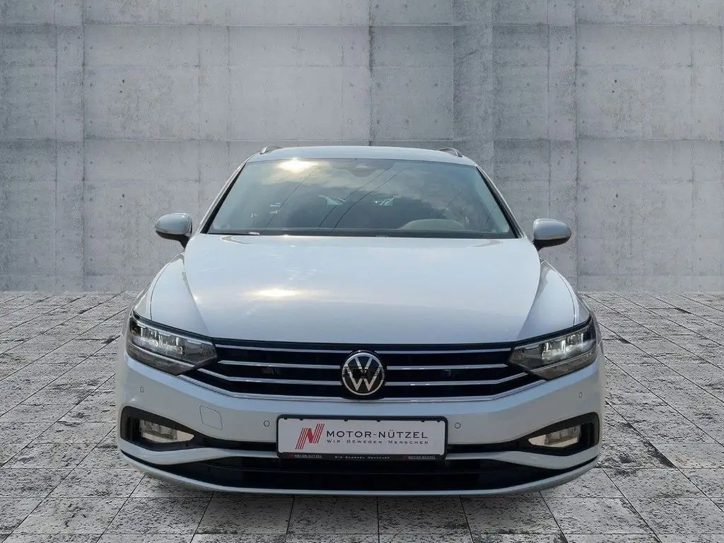 Photo 1 : Volkswagen Passat 2020 Diesel