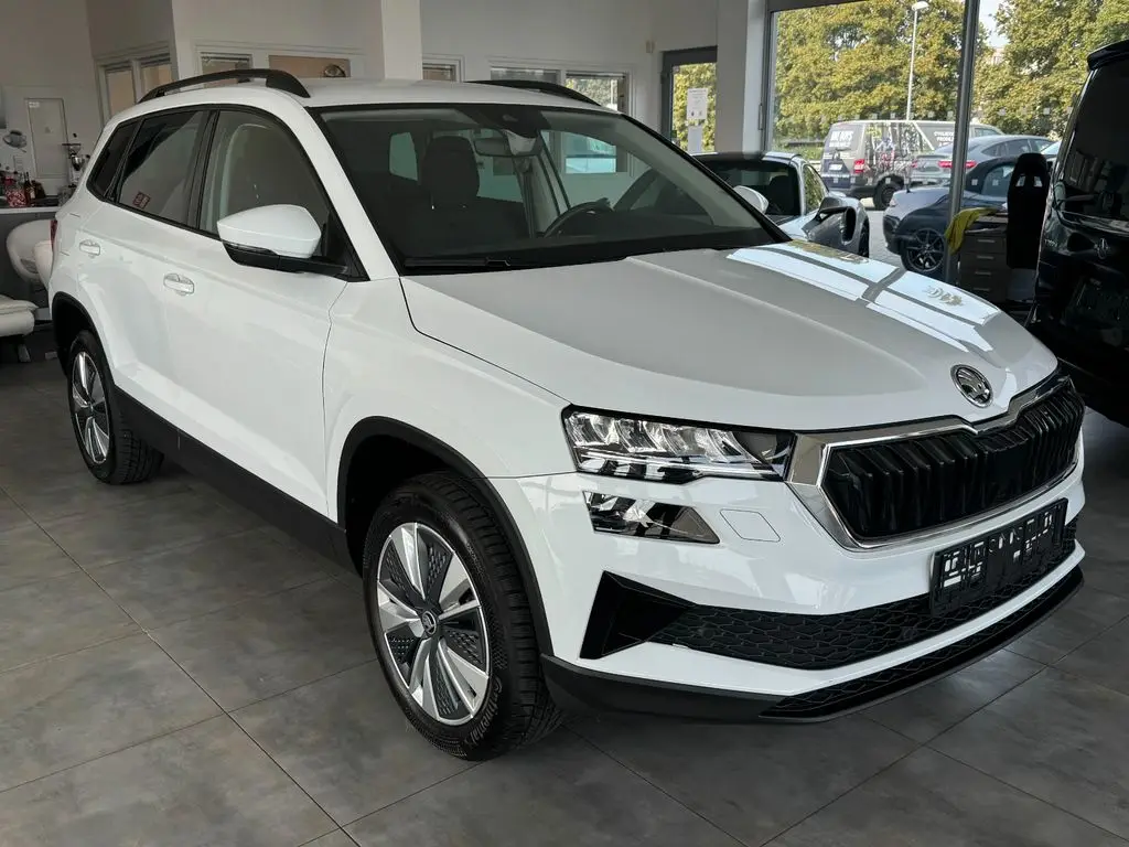 Photo 1 : Skoda Karoq 2023 Essence