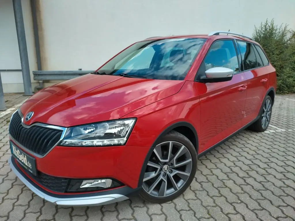 Photo 1 : Skoda Fabia 2019 Essence