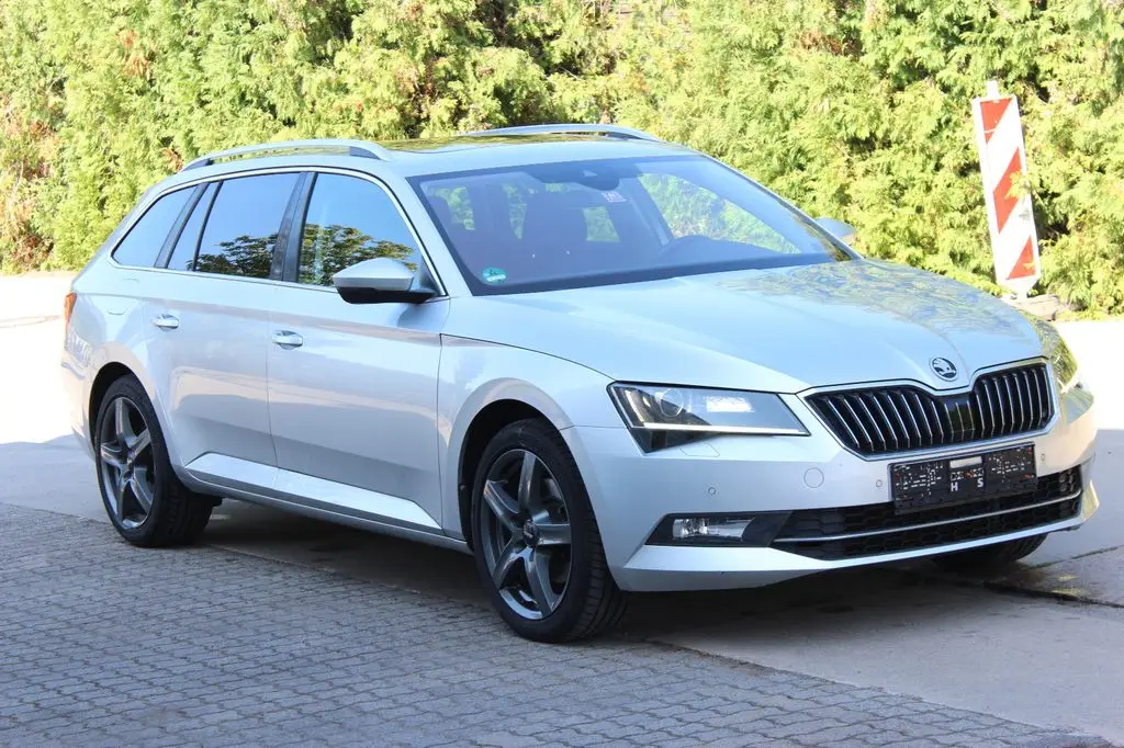 Photo 1 : Skoda Superb 2016 Diesel