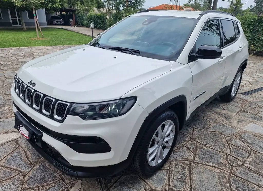 Photo 1 : Jeep Compass 2021 Petrol