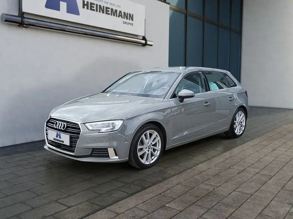 Photo 1 : Audi A3 2019 Diesel