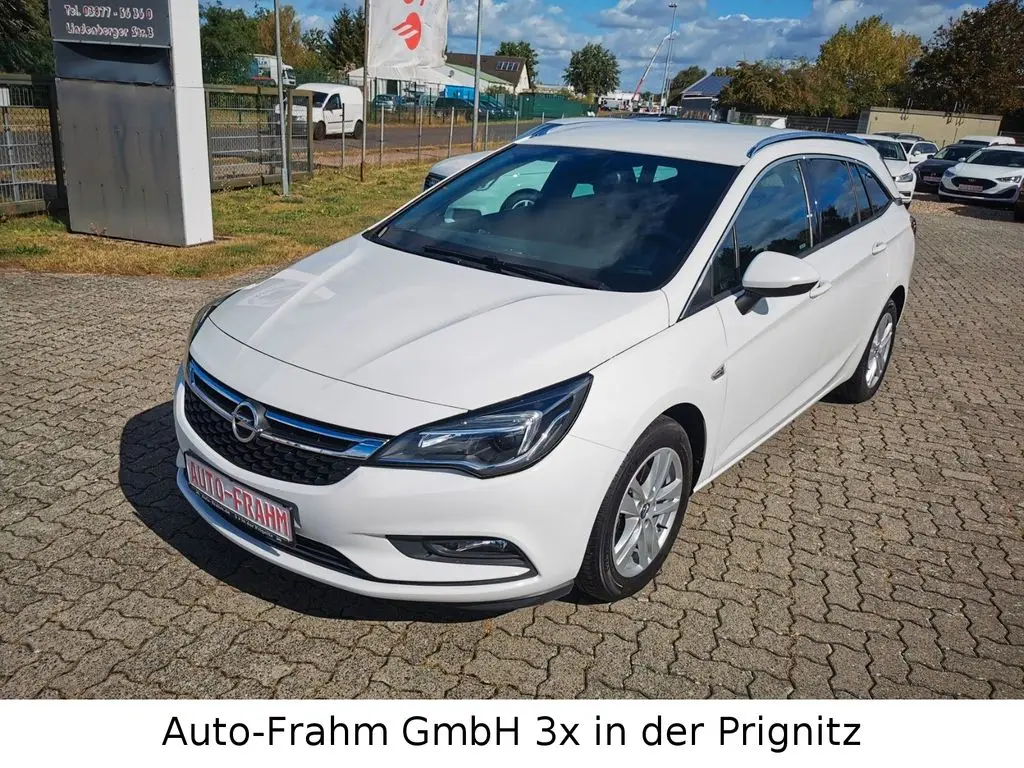 Photo 1 : Opel Astra 2018 Diesel