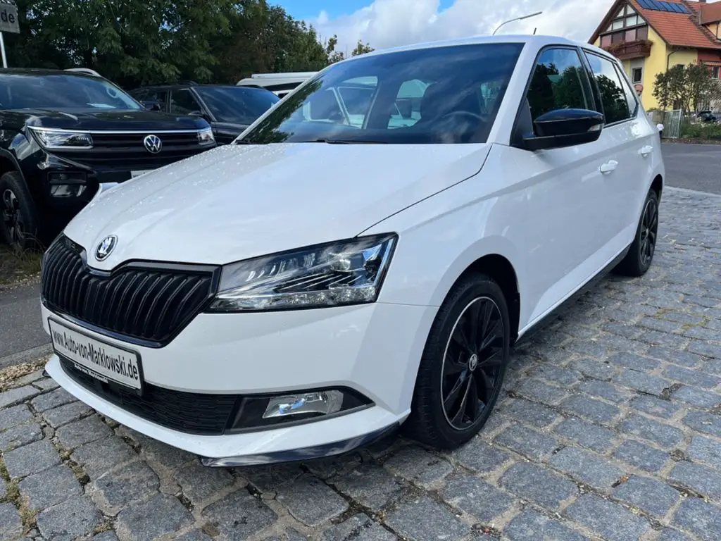 Photo 1 : Skoda Fabia 2020 Petrol