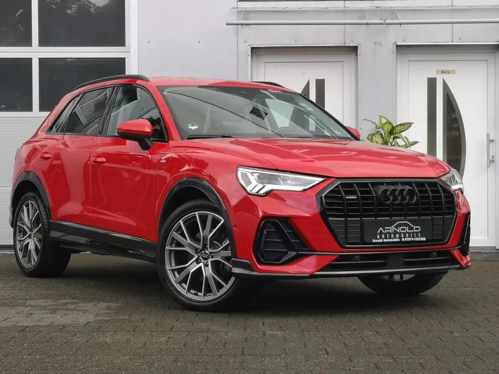 Photo 1 : Audi Q3 2019 Petrol