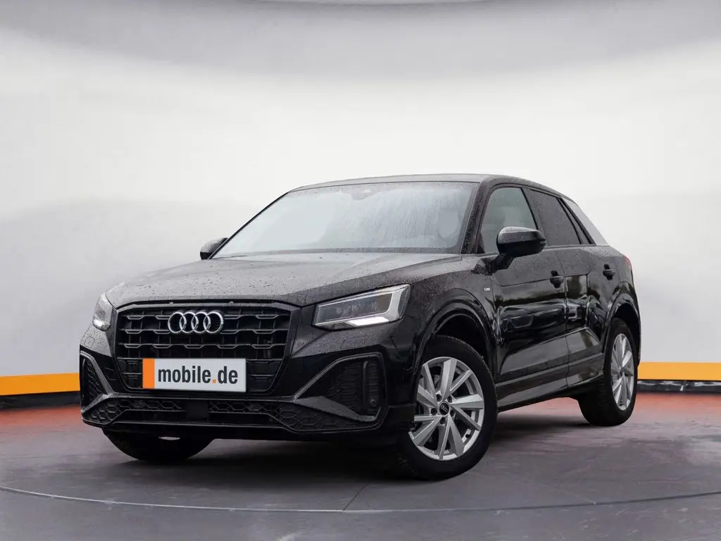 Photo 1 : Audi Q2 2023 Petrol