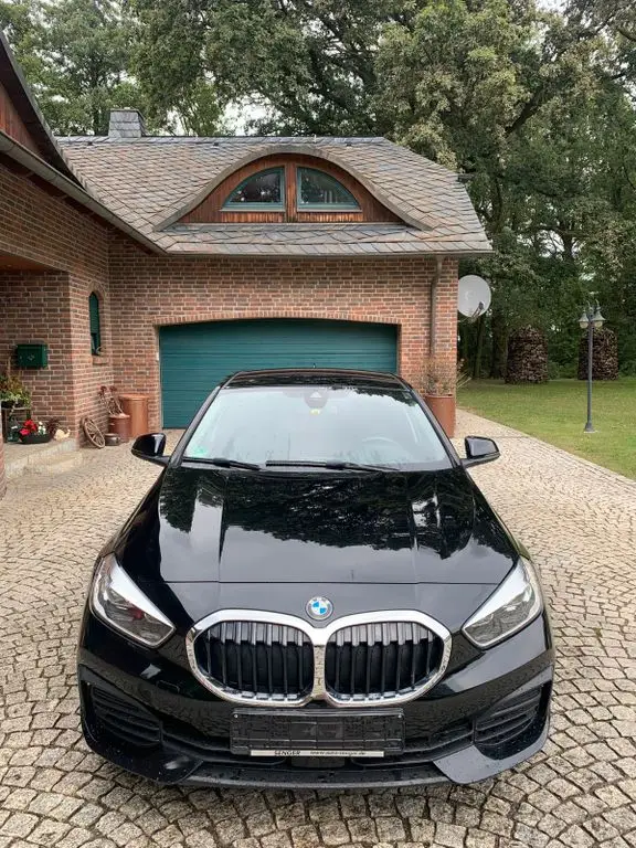 Photo 1 : Bmw Serie 1 2019 Petrol