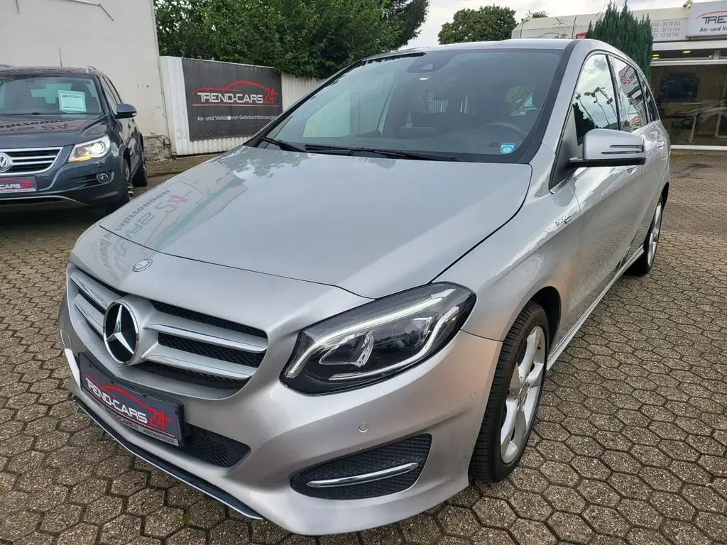 Photo 1 : Mercedes-benz Classe B 2016 Petrol