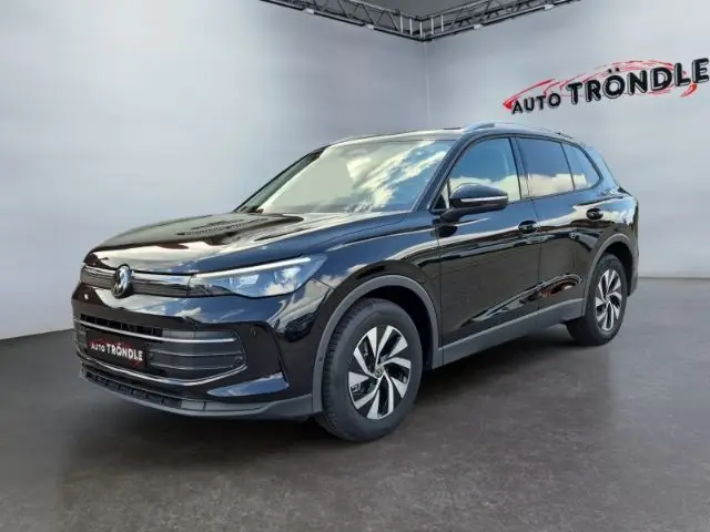 Photo 1 : Volkswagen Tiguan 2024 Essence