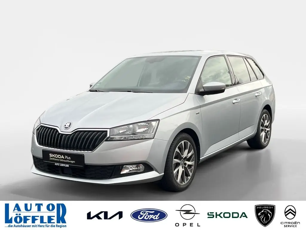 Photo 1 : Skoda Fabia 2021 Petrol