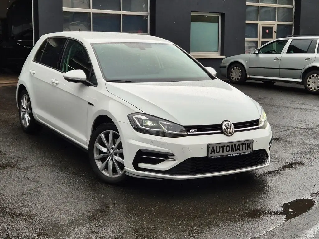 Photo 1 : Volkswagen Golf 2019 Petrol