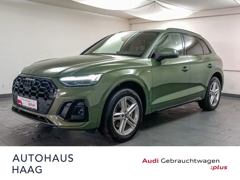 Photo 1 : Audi Q5 2021 Hybride