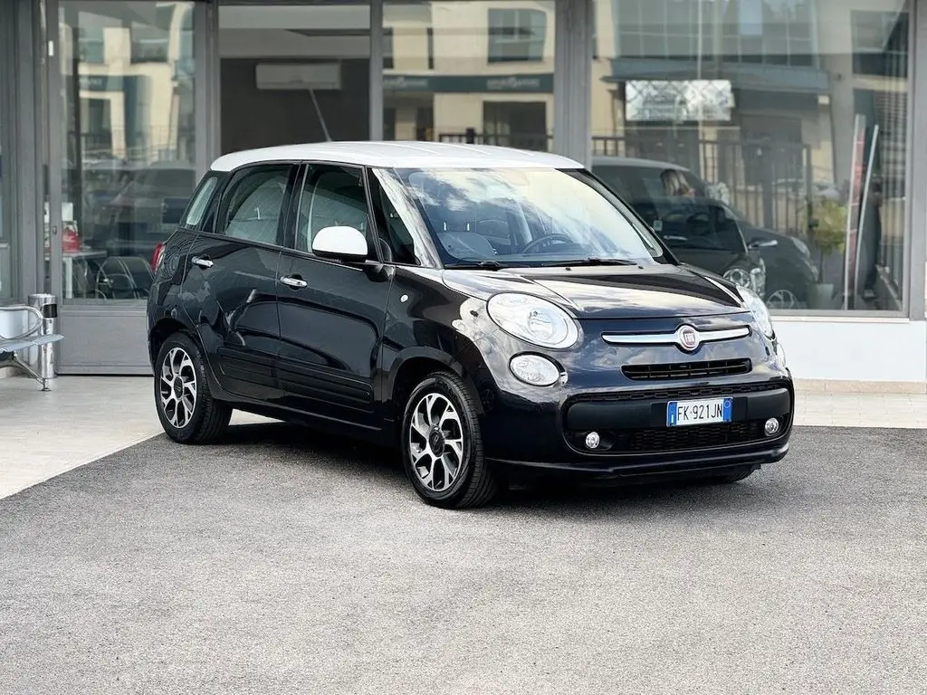 Photo 1 : Fiat 500l 2017 Petrol