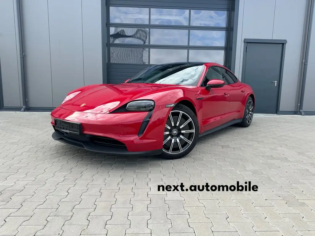 Photo 1 : Porsche Taycan 2020 Non renseigné