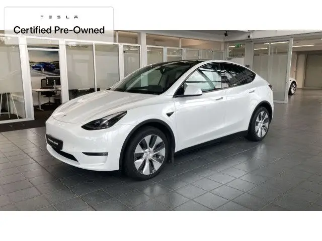 Photo 1 : Tesla Model Y 2022 Non renseigné