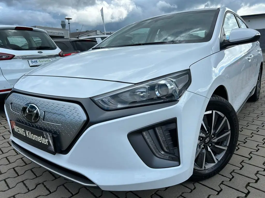 Photo 1 : Hyundai Ioniq 2021 Non renseigné