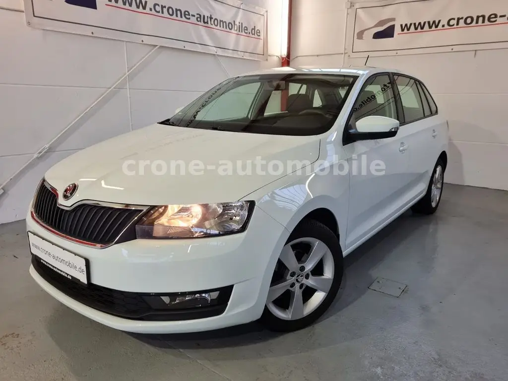 Photo 1 : Skoda Rapid 2017 Essence