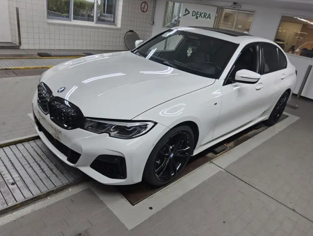 Photo 1 : Bmw M340i 2021 Essence