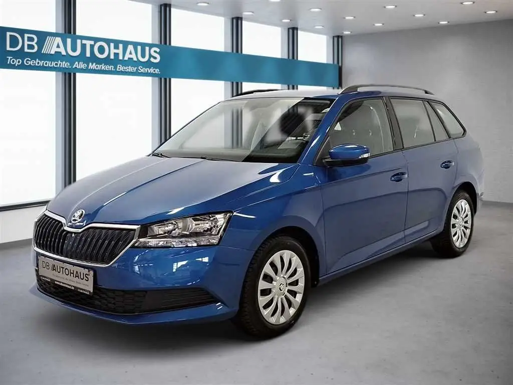 Photo 1 : Skoda Fabia 2022 Petrol