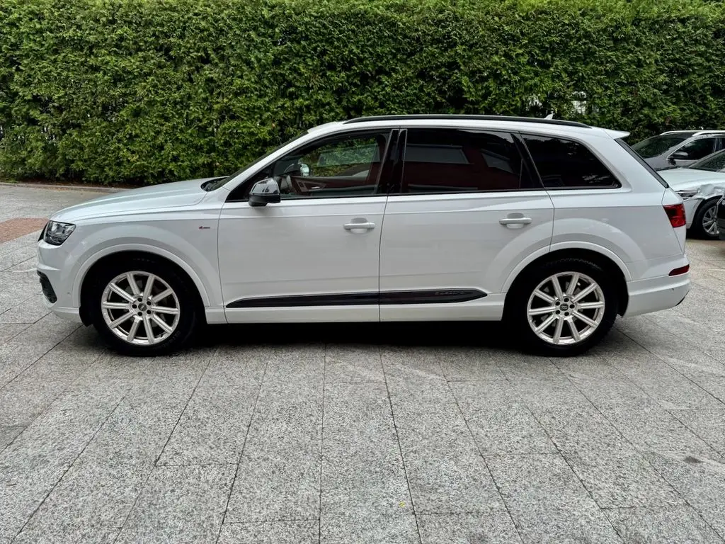 Photo 1 : Audi Q7 2019 Diesel