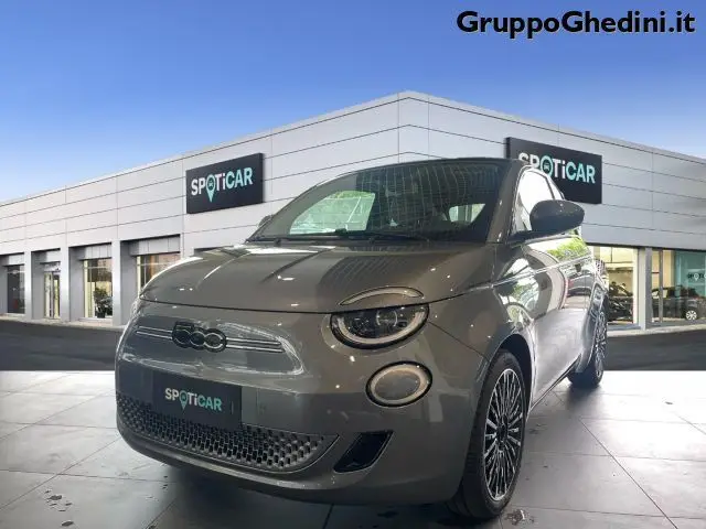 Photo 1 : Fiat 500 2024 Non renseigné