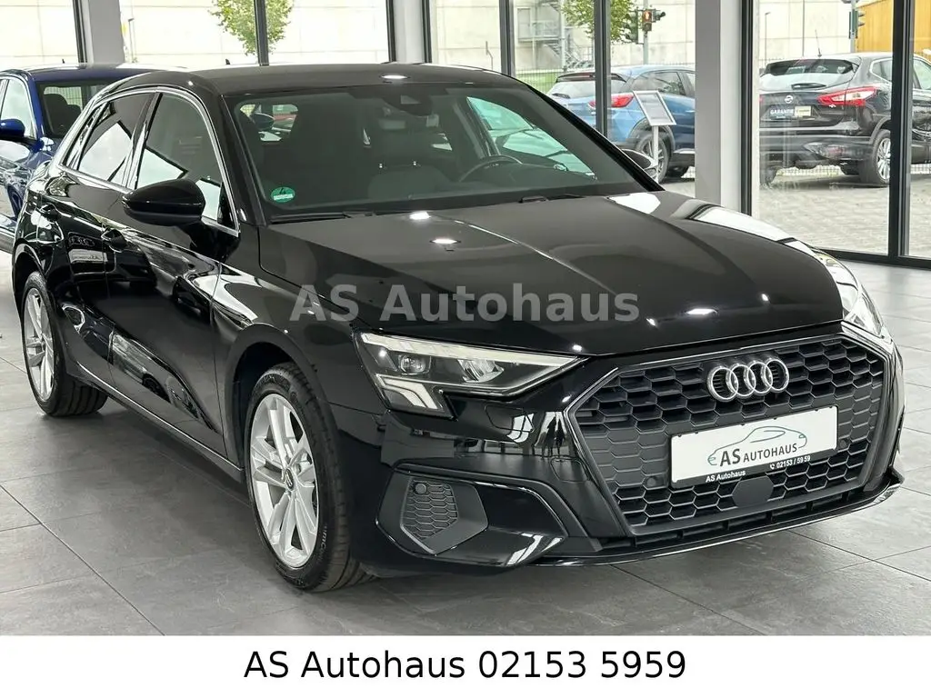 Photo 1 : Audi A3 2021 Essence