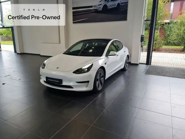 Photo 1 : Tesla Model 3 2021 Non renseigné