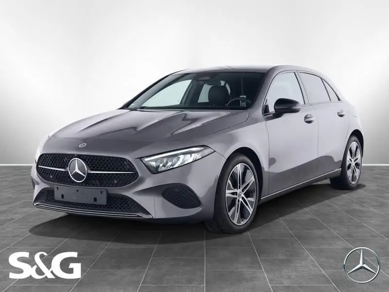 Photo 1 : Mercedes-benz Classe A 2023 Essence