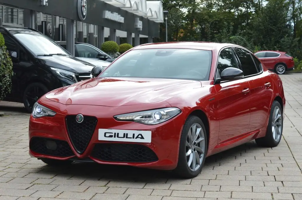 Photo 1 : Alfa Romeo Giulia 2020 Petrol