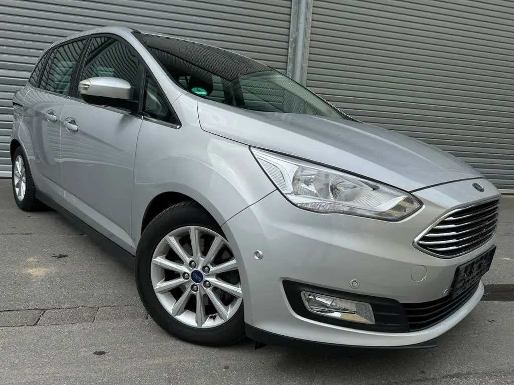 Photo 1 : Ford Grand C-max 2016 Petrol