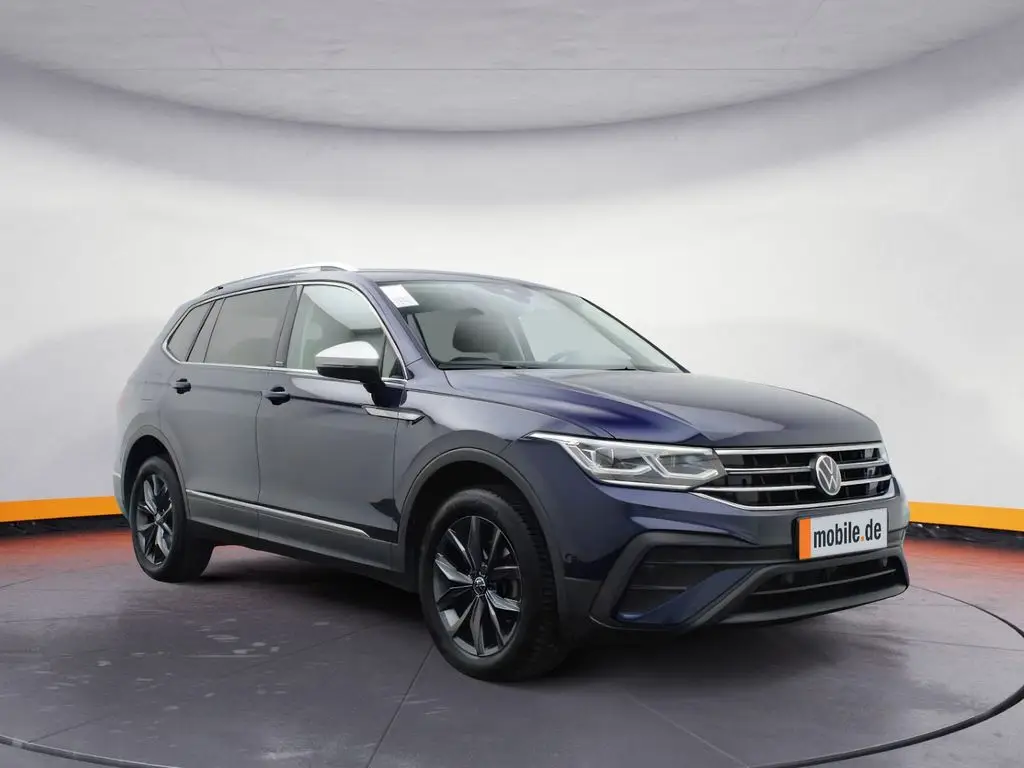 Photo 1 : Volkswagen Tiguan 2023 Essence