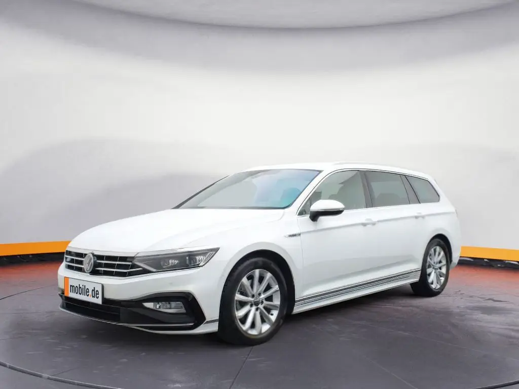 Photo 1 : Volkswagen Passat 2023 Diesel