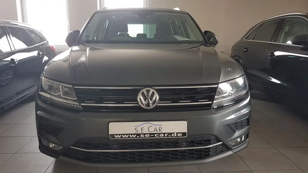 Photo 1 : Volkswagen Tiguan 2017 Petrol