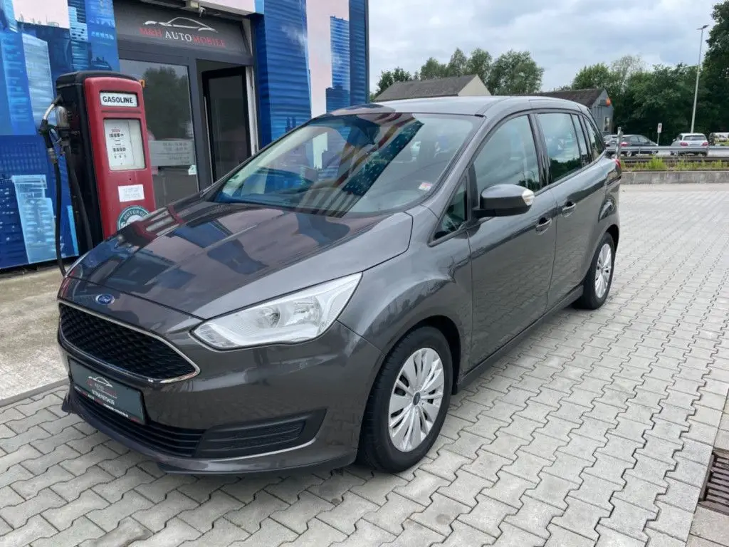 Photo 1 : Ford Grand C-max 2015 Petrol