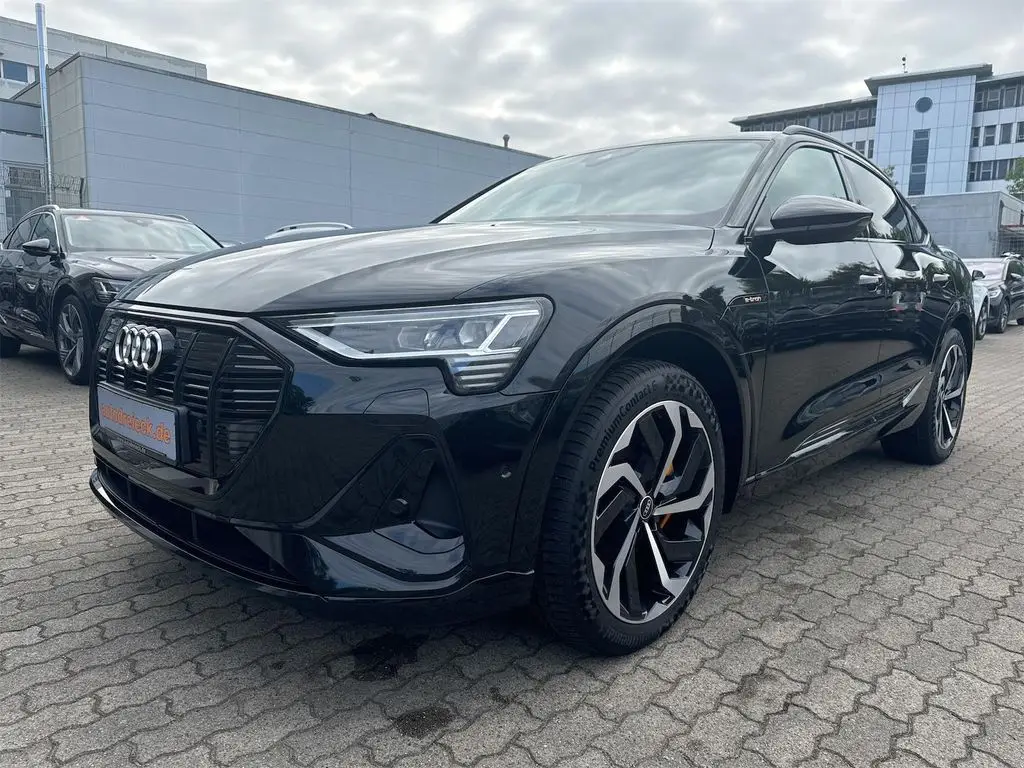 Photo 1 : Audi E-tron 2021 Non renseigné