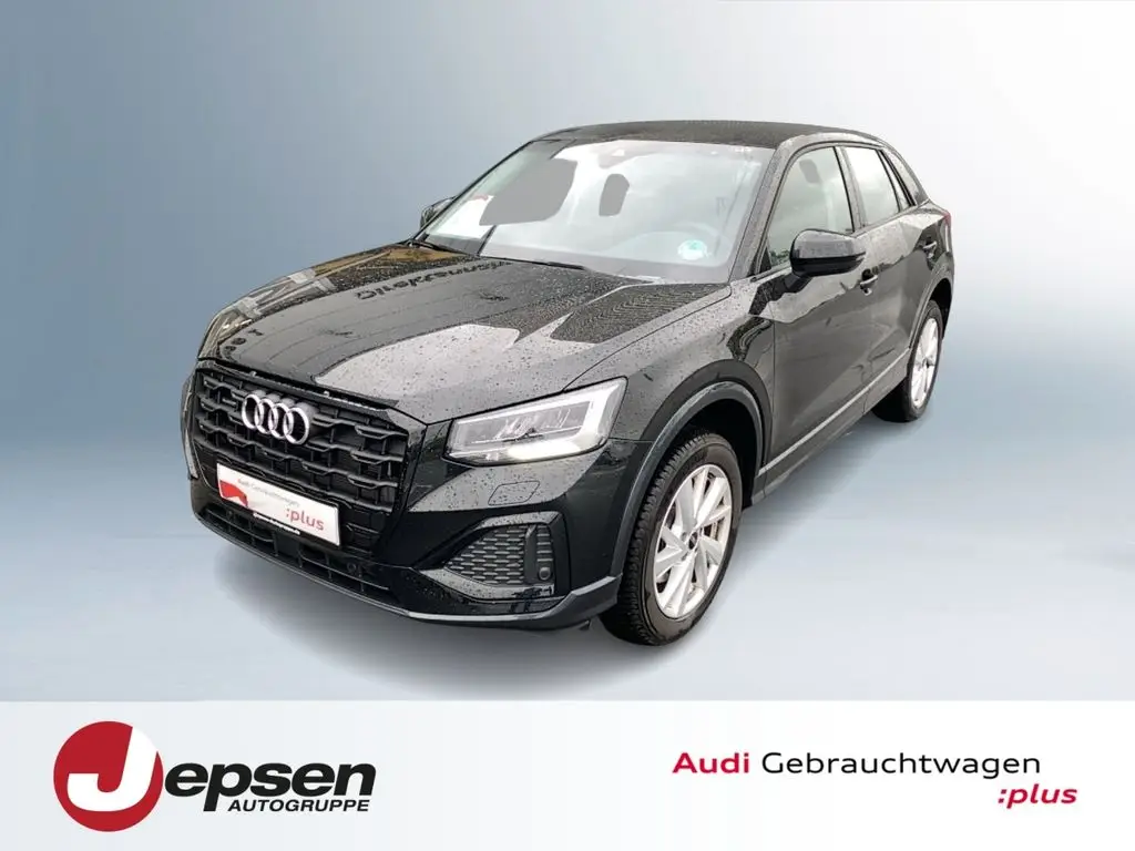 Photo 1 : Audi Q2 2024 Petrol