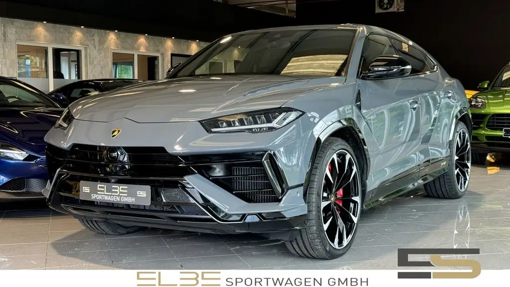 Photo 1 : Lamborghini Urus 2024 Petrol