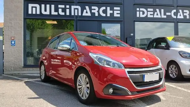 Photo 1 : Peugeot 208 2019 Petrol