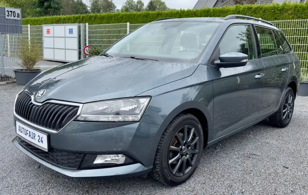 Photo 1 : Skoda Fabia 2018 Petrol