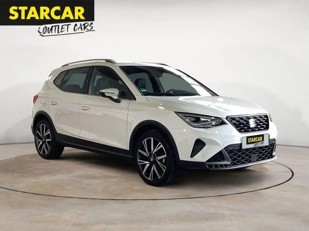 Photo 1 : Seat Arona 2023 Petrol