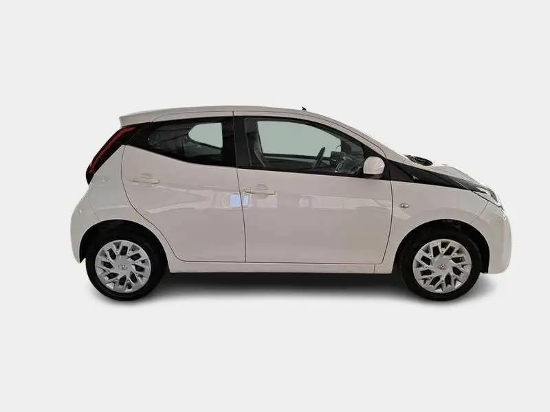 Photo 1 : Toyota Aygo X 2019 Petrol