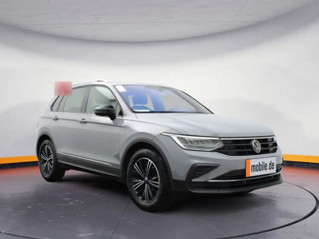 Photo 1 : Volkswagen Tiguan 2022 Essence