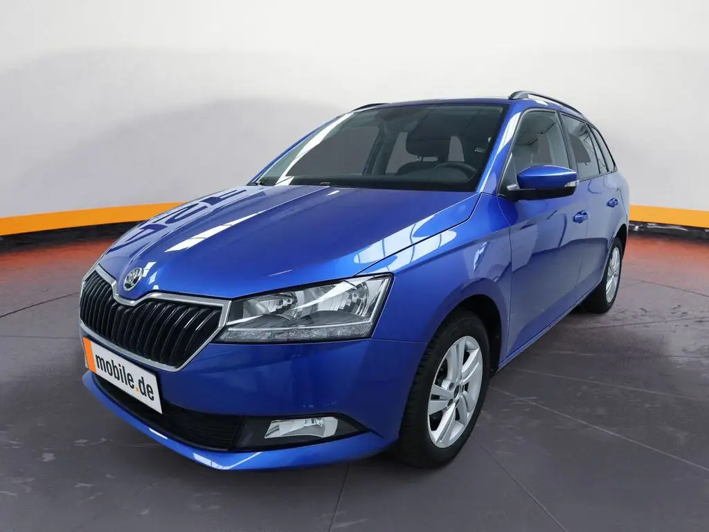 Photo 1 : Skoda Fabia 2022 Petrol