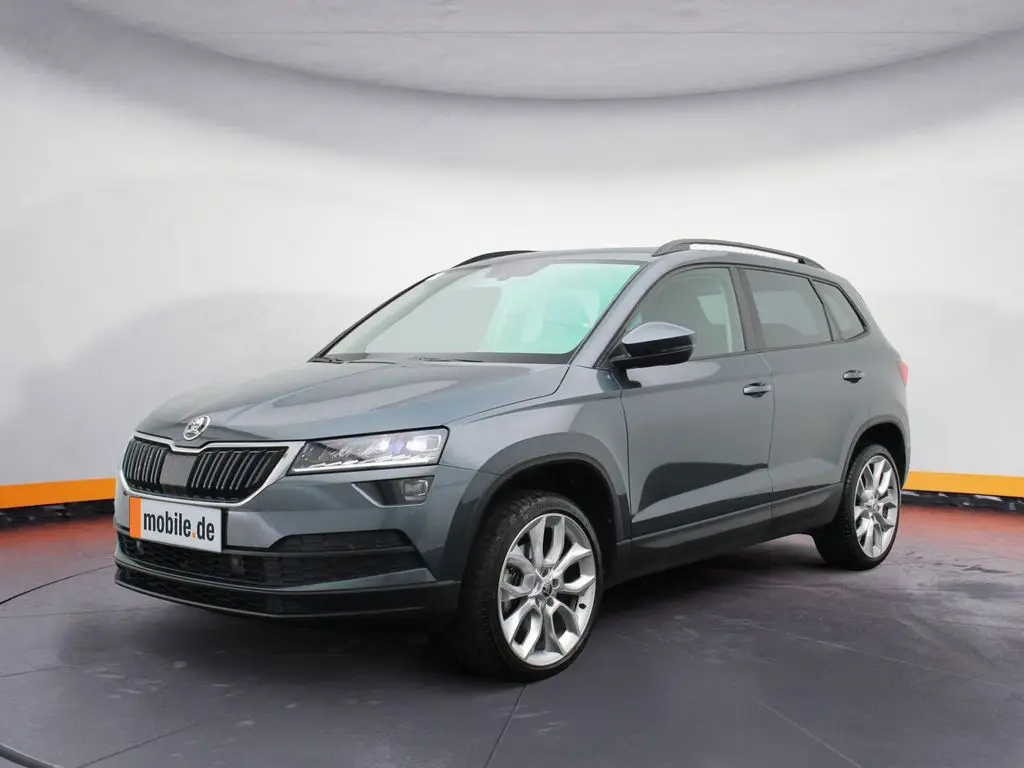 Photo 1 : Skoda Karoq 2021 Essence