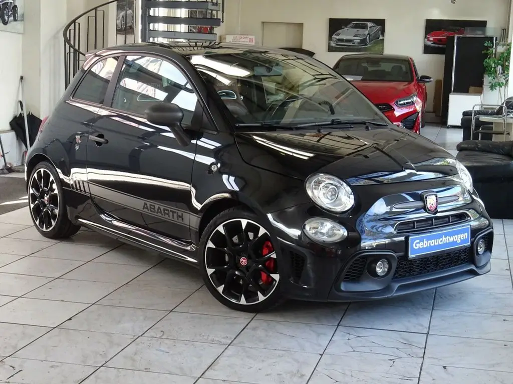 Photo 1 : Abarth 595 2017 Petrol