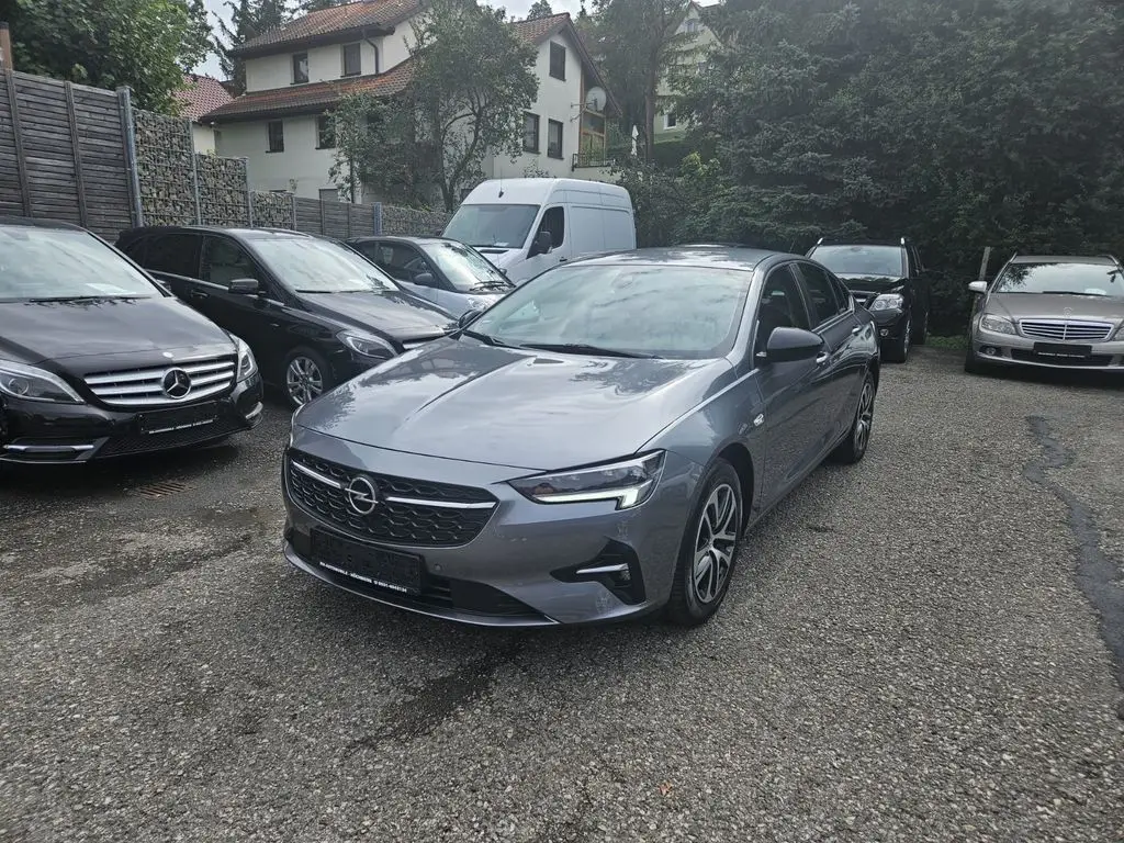 Photo 1 : Opel Insignia 2021 Diesel