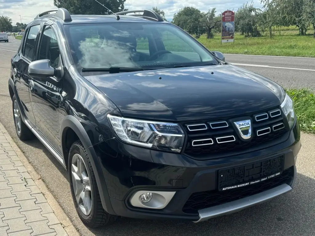 Photo 1 : Dacia Sandero 2017 Essence