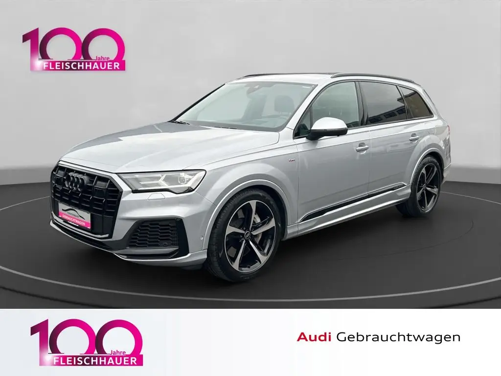 Photo 1 : Audi Q7 2022 Hybride